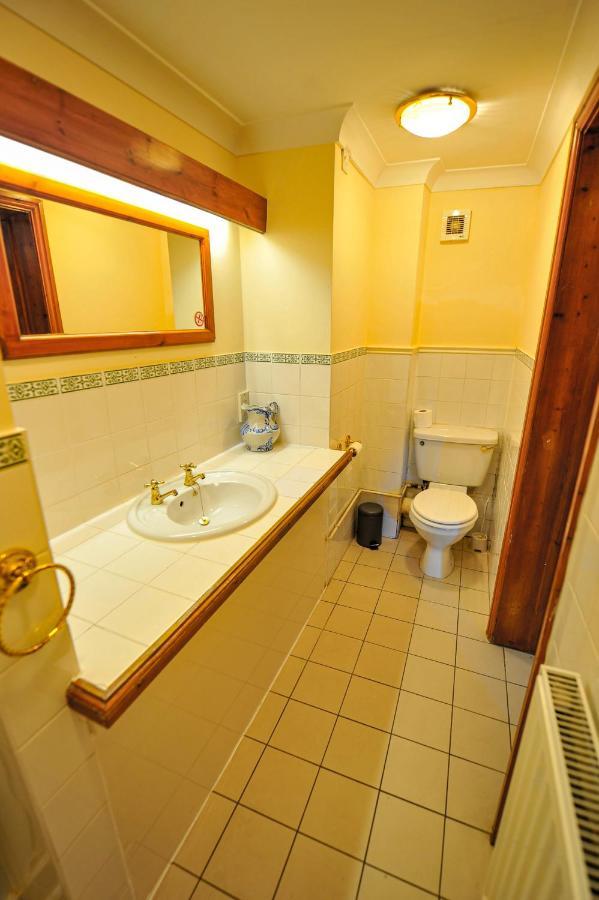 The Coachman Pub, Hartford, Room Only Hartford  Zewnętrze zdjęcie